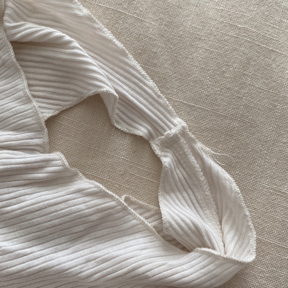 Emma & Sam bodysuit - Picture 5 of 6